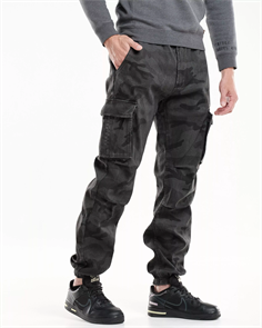 {{productViewItem.photos[photoViewList.activeNavIndex].Alt || productViewItem.photos[photoViewList.activeNavIndex].Description || 'Брюки утепленные Cargo Regular Fit Joggers 551 polar серый камуфляж смазанный'}}